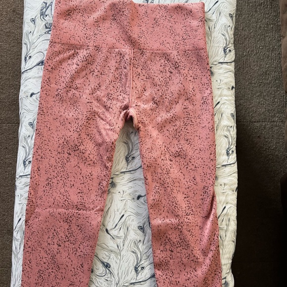 Gymshark Pink Leggings - Picture 4 of 5